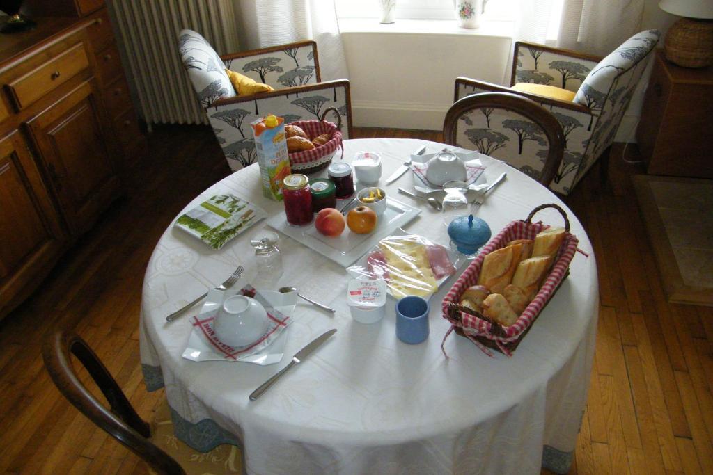 Chambre D'Hotes Jules & Annette Вител Стая снимка