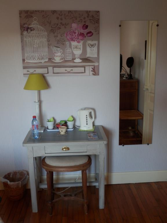 Chambre D'Hotes Jules & Annette Вител Екстериор снимка